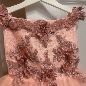 dress size 4-5 year old girl